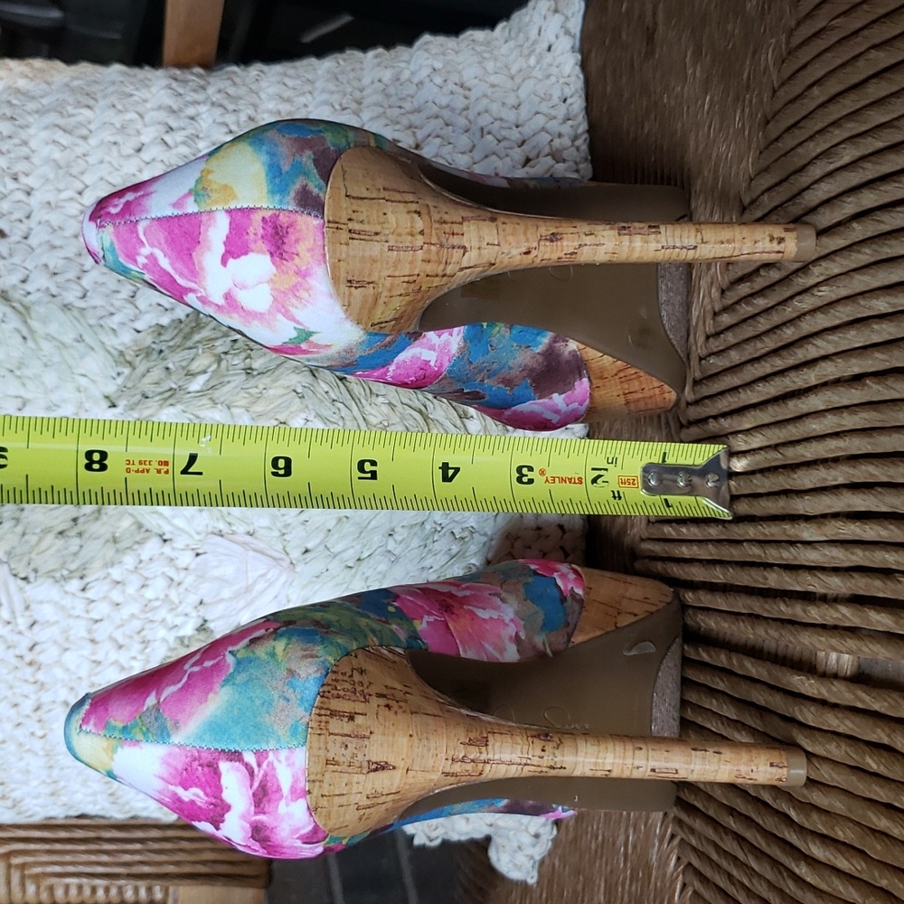 Jessica Simpson Waleo floral platform heels, size 8B - Picture 5 of 10